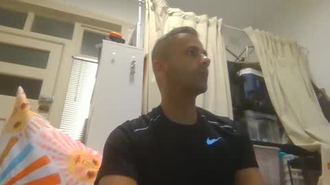 Snapshot of elcondorxo509107 chatting on 11/26/25, 09:32 daniel18cmx online show from 11/26/25, 09:32