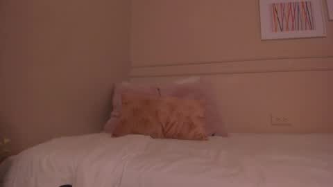 Snapshot of electra_a chatting on 02/08/26, 11:35 ELECTRA online show from 02/08/26, 11:35