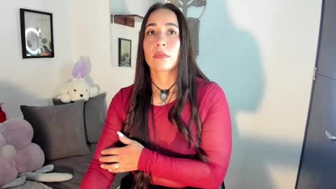 Snapshot of electra_hunt chatting on 03/12/26, 02:07 Electra- Please help me reach 100 likes online show from 03/12/26, 02:07