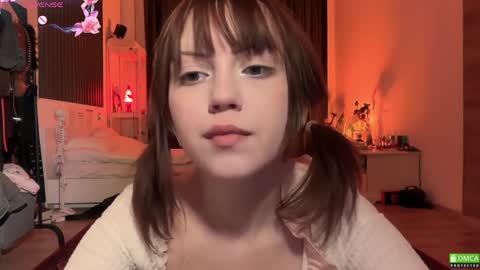 Snapshot of electric_woman chatting on 04/11/26, 06:45 Aleksa online show from 04/11/26, 06:45