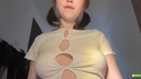Snapshot of electric_woman chatting on 07/04/26, 02:01 Aleksa online show from 07/04/26, 02:01