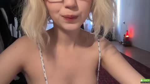 Snapshot of electric_woman chatting on 07/16/26, 02:23 Aleksa online show from 07/16/26, 02:23