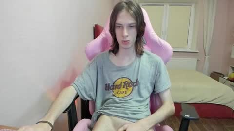 eleganc3 online show from 10/28/25, 07:38