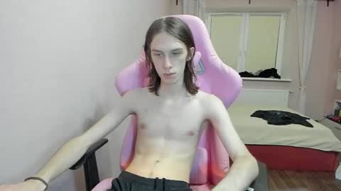 eleganc3 online show from 11/10/25, 07:57