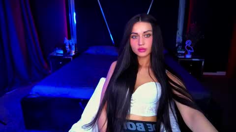Snapshot of elegant_mysterious chatting on 09/14/25, 08:19 elegant_mysterious online show from 09/14/25, 08:19