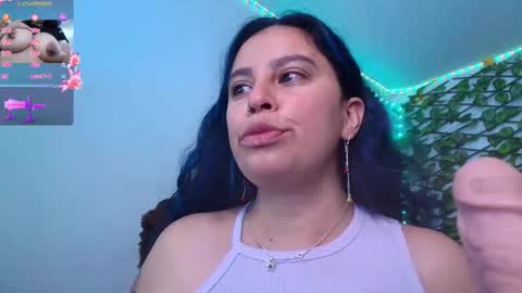 Snapshot of elektra_91 chatting on 02/18/26, 04:25 elektra online show from 02/18/26, 04:25