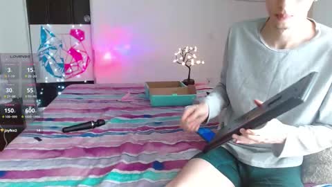 Snapshot of elektra_and_konan_01 chatting on 02/11/25, 02:13 Elektra and Konan online show from 02/11/25, 02:13