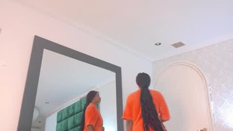Snapshot of elektradoll1 chatting on 05/13/26, 11:40 elektradoll1 online show from 05/13/26, 11:40