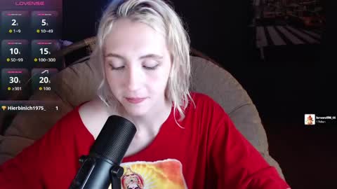 Snapshot of elen__moore chatting on 05/09/26, 05:56 Elen online show from 05/09/26, 05:56