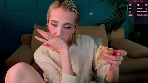 Elen  online show from 07/17/26, 05:47