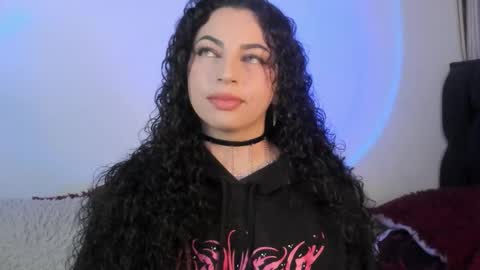 Elena  online show from 12/04/25, 07:39