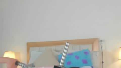 Elena online show from 11/23/25, 06:52