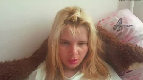Snapshot of elenaflirt chatting on 05/26/26, 02:35 Elena online show from 05/26/26, 02:35