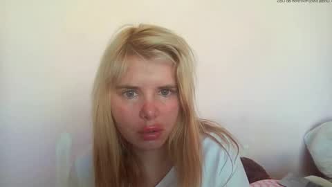 Snapshot of elenaflirt chatting on 05/27/26, 03:31 Elena online show from 05/27/26, 03:31