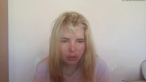 Snapshot of elenaflirt chatting on 05/28/26, 03:09 Elena online show from 05/28/26, 03:09