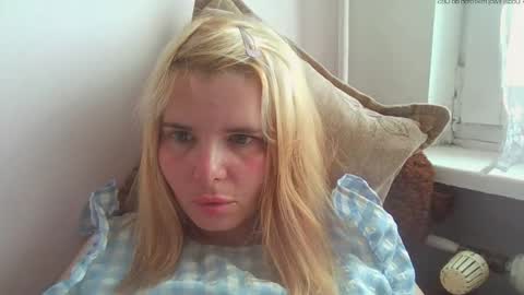 Snapshot of elenaflirt chatting on 06/04/26, 03:18 Elena online show from 06/04/26, 03:18