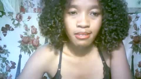 Snapshot of elenah0123 chatting on 04/14/26, 07:25 elenah013 online show from 04/14/26, 07:25