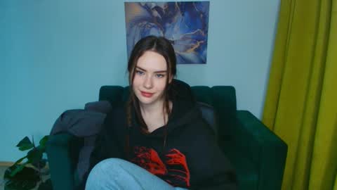 Snapshot of elenaoconar chatting on 03/04/25, 06:39 elenaoconar online show from 03/04/25, 06:39