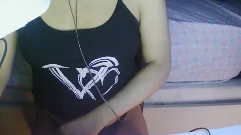 Snapshot of elenarosets chatting on 03/17/26, 08:28 Elena Rose online show from 03/17/26, 08:28