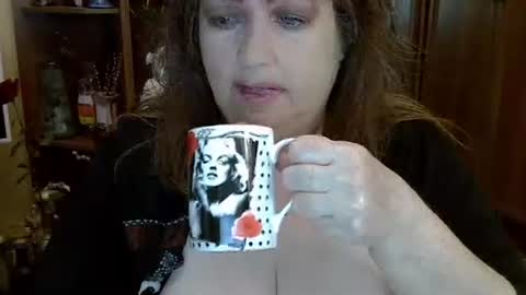 ElenaZed online show from 10/04/25, 10:35