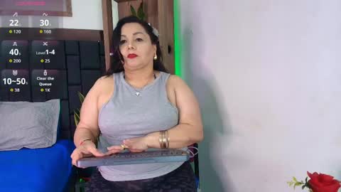 elenna_boobs_ online show from 05/03/26, 01:44