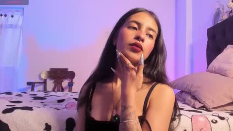 Elena  online show from 10/27/25, 12:09