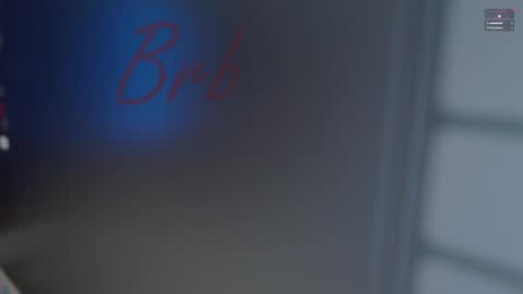 Snapshot of elenna_snow chatting on 12/03/24, 01:08 Elenna online show from 12/03/24, 01:08