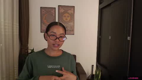 Elenna online show from 06/12/26, 11:57