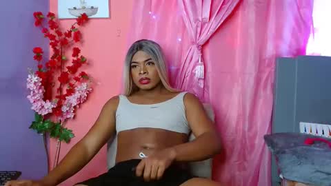 eletrabrowns online show from 02/14/25, 08:37