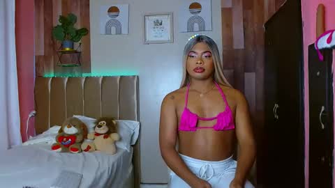 eletrabrowns online show from 10/15/25, 05:18