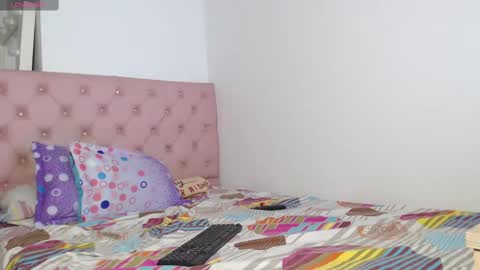 Snapshot of elettra_parisi19 chatting on 03/08/25, 01:17 elettra_parisi19 online show from 03/08/25, 01:17