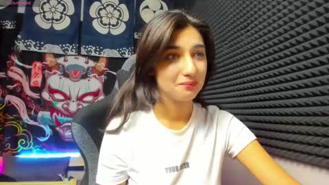 Snapshot of elfy_rare chatting on 10/23/25, 10:47 Elfy online show from 10/23/25, 10:47