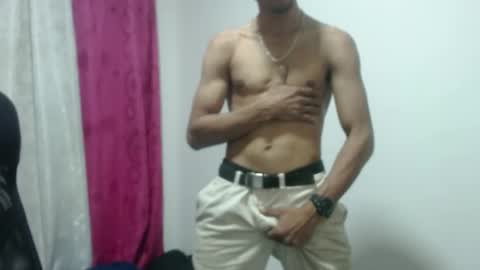 Snapshot of elherrero2024 chatting on 12/06/24, 12:27 elherrero2024 online show from 12/06/24, 12:27