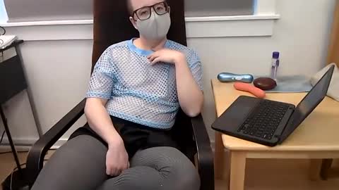 Elias online show from 02/16/25, 09:05