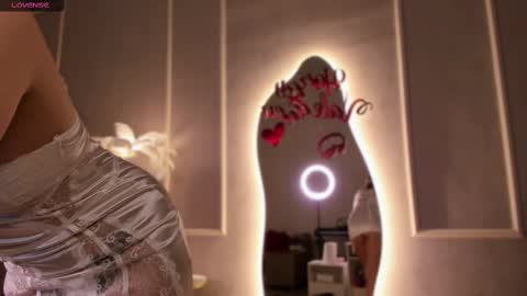 Eli online show from 02/17/25, 01:32