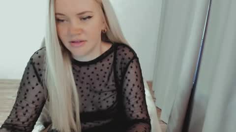 Ella online show from 06/25/26, 05:34