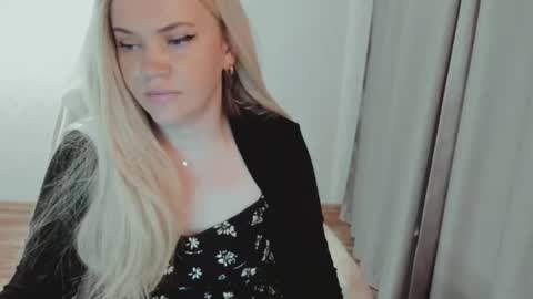 Ella online show from 06/29/26, 05:25