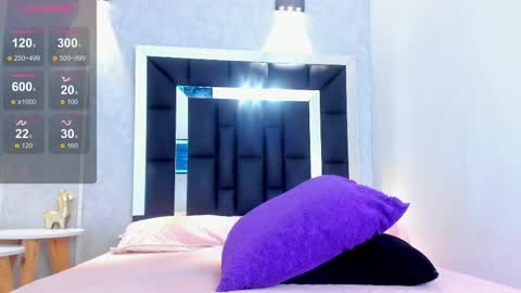  Elian  online show from 12/17/25, 12:33