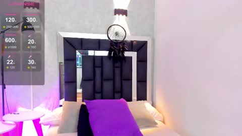 Snapshot of elian___ chatting on 06/18/26, 12:09 Elian online show from 06/18/26, 12:09