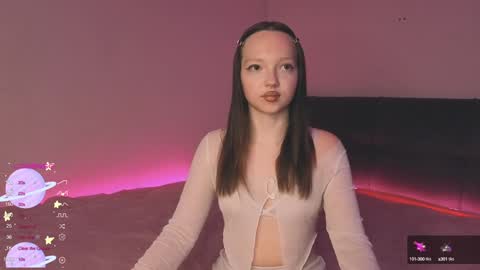 Snapshot of elianareynolds chatting on 01/11/25, 03:23 Ella online show from 01/11/25, 03:23