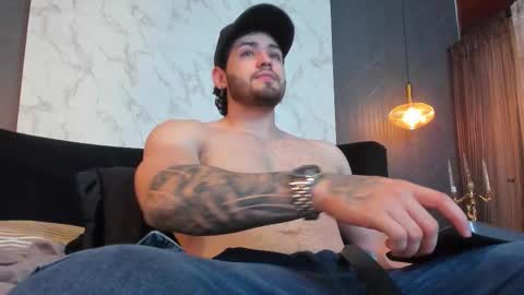 Elian online show from 11/25/25, 02:06