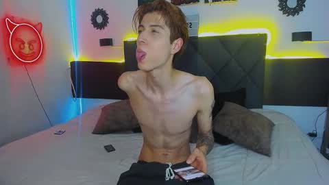 Snapshot of eliann_adam chatting on 01/13/25, 06:27 eliann_adam online show from 01/13/25, 06:27