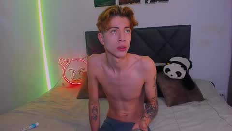 Snapshot of eliann_adam chatting on 02/06/25, 02:26 eliann_adam online show from 02/06/25, 02:26