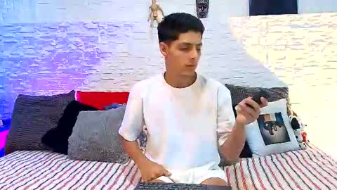 elias_salvatore_ online show from 07/13/26, 05:16