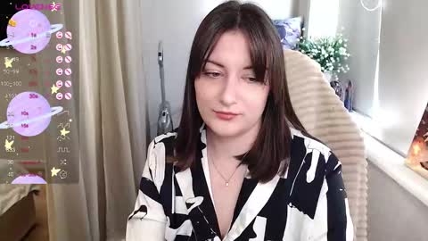 Elise online show from 09/26/25, 02:59