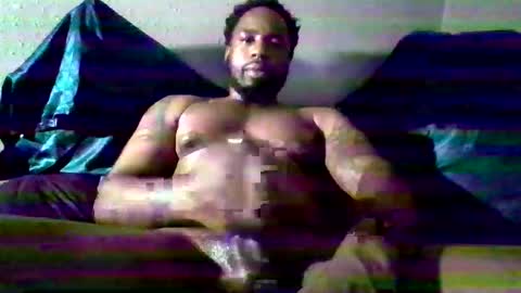 Snapshot of elieatitup chatting on 10/21/25, 04:57 Elijah- online show from 10/21/25, 04:57