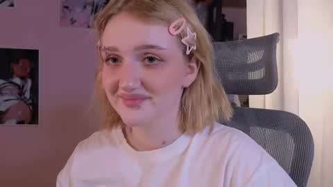 Ellie online show from 02/03/26, 06:40