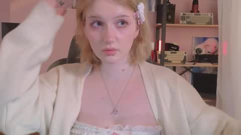 Ellie online show from 02/21/26, 05:30