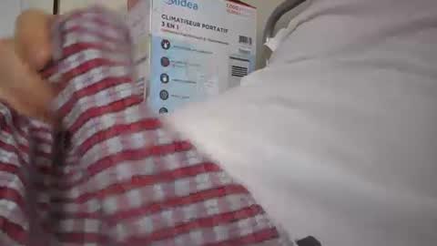 eliexavier123456789 online show from 01/05/25, 07:49