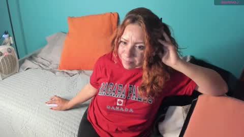 Snapshot of elif__girasol chatting on 02/15/25, 11:47 elifgirasol online show from 02/15/25, 11:47